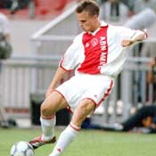 'Ajax moet Gronkjaer niet laten gaan'