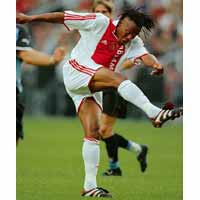 Ajax dreigt koppige Bobson en Hosé