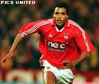 Van Hooijdonk bijna Feyenoorder