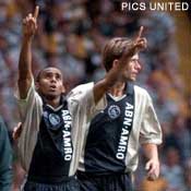 Eenvoudige zege Ajax in Groningen