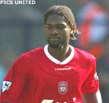 Salif Diao schiet Liverpool naar de kop