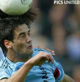 Ajax wint met hangen en wurgen