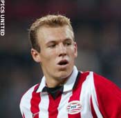 'Hiddink houdt vast aan Robben-variant'