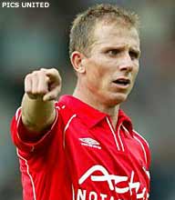 Robbemond nog zeker negen maanden 'out'