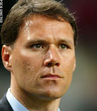 Van Basten: 'Zlatan denkt dat hij er al is'