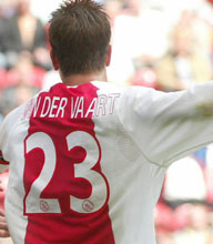 Van der Vaart krijgt nummer 10 bij Ajax