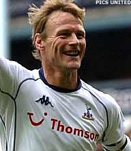 Sheringham (37) tekent bij Portsmouth