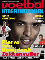 VI 29: 'Van Hooijdonk, zakkenvuller'
