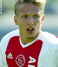 Ajax geeft winst weg in eerste serieuze test