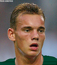 Sneijder bespaart Ajax Oostenrijkse blamage