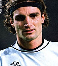 Moens eist na positieve uitspraak terugkeer