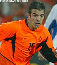 Van der Vaart als spits tegen België