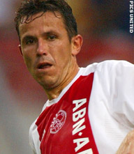 Ajax worstelt zich naar de Champions League