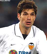 Pellegrino weer 'out' door pijnlijke schouder