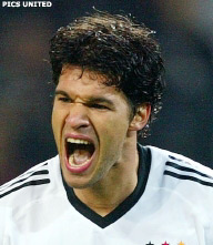 Duitsland plaatst zich overtuigend voor EK