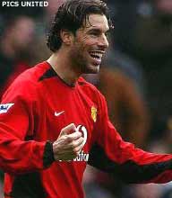 Van Nistelrooy evenaart stokoude records