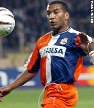 PSV dwingt Depor tot dragen van 'ramptenue'