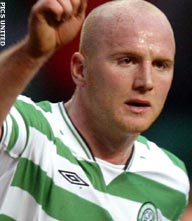 Celtic houdt voorsprong op Rangers in stand