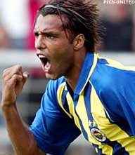 Van Hooijdonk scoort maar wint niet