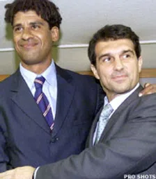 Thumbnail for article: Barcelona: Laporta prijst Rijkaard de hemel in