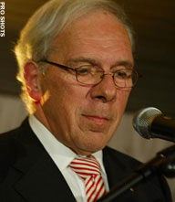 Van Raaij ongedeerd bij auto-ongeluk