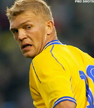 Marcus Allbäck schiet Zweden langs Finland