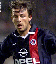 Manchester United koopt PSG's Heinze