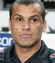 Bolton streept Rivaldo van verlanglijstje
