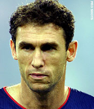Keown, Kanu en Wiltord weg bij Arsenal