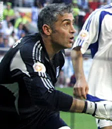 Thumbnail for article: Nikopolidis tekent bij rivaal Olympiakos