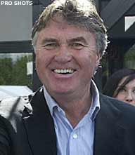 Hiddink over Duitsland: 'Vooralsnog geruchten'