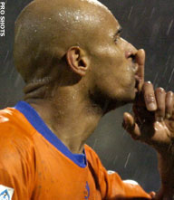 RBC-spits Youssouf kampt met knieblessurre