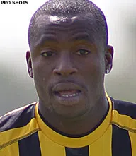 Ook Yakubu wacht nog op vergunning