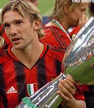 Sjevtsjenko loodst Milan naar Supercoppa