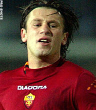 AS Roma beboet zorgenkind Cassano