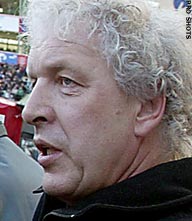 HSV zet trainer Klaus Toppmöller aan de kant