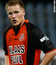 Falend Volendam helpt concurrentie langszij