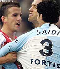 Saidi krijgt opslag en bekvecht met vdVaart