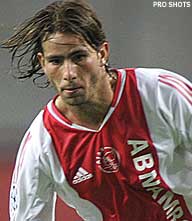 Maxwell tekent nieuw contract bij Ajax