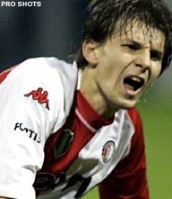 BVB en Feyenoord eens over huur Smolarek