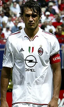 Thumbnail for article: Twintig jaar Maldini: records, prijzen en lof