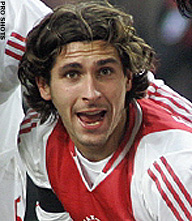 Escudé nadert Chivu en Frank de Boer