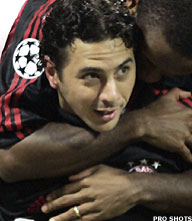 Bayern München houdt stand op Highbury