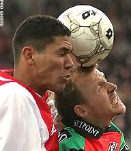 Ajax op wenkbrauwen ook langs NEC