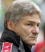 Kurt Jara per direct weg bij Kaiserslautern