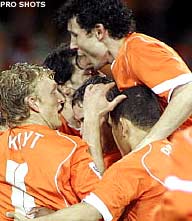 Nederland klimt naar vijfde FIFA-plaats