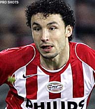 'Barcelona-transfer Van Bommel afgerond'