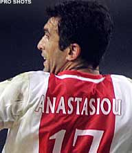 Blind wil Anastasiou wél en fluit bestuur terug