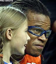 Tottenham wacht op Davids' handtekening