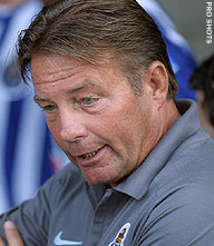 Adriaanse begint met moeizame zege Porto